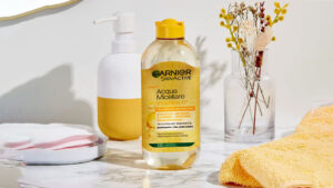 محلول پاک کننده میسلار واتر گارنیر مدل ویتامین C